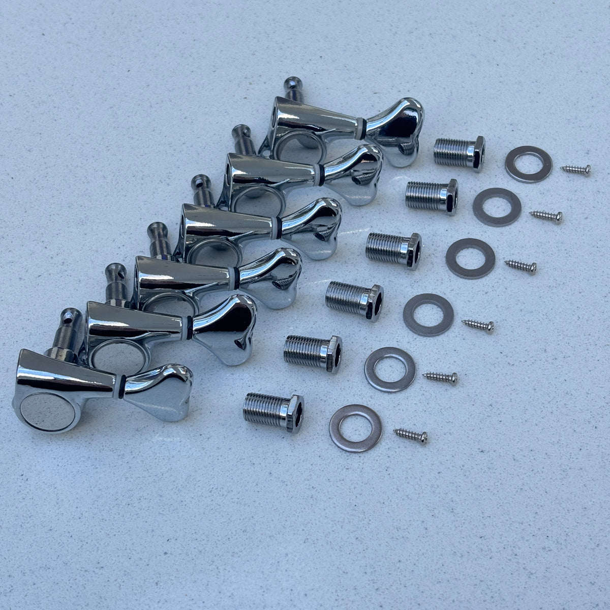 Gotoh-Style Chrome 6R Tuners - Fish Tail Buttons, Sealed Gears, 18:1 Ratio | Guitars Limited (Copy)