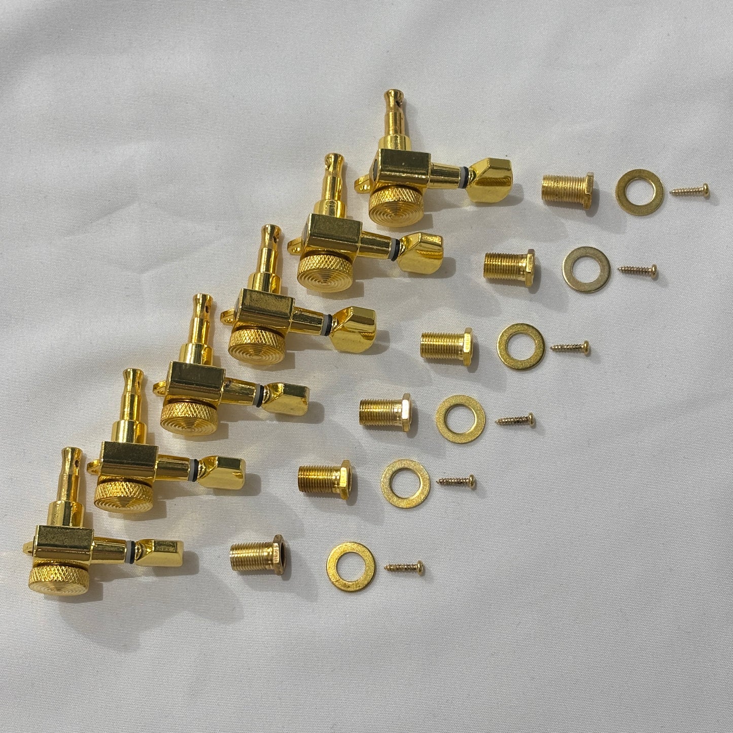Locking Guitar Tuners / Machine Heads - 6-in-Line Configuration for Stratocaster type guitars | Guitars Limited
