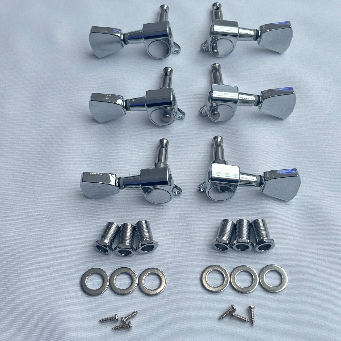 Keystone / Tulip Button Enclosed Guitar Machine Heads / Tuners - Gibson-Style (Gold, Chrome & Black options) | Guitars Limited