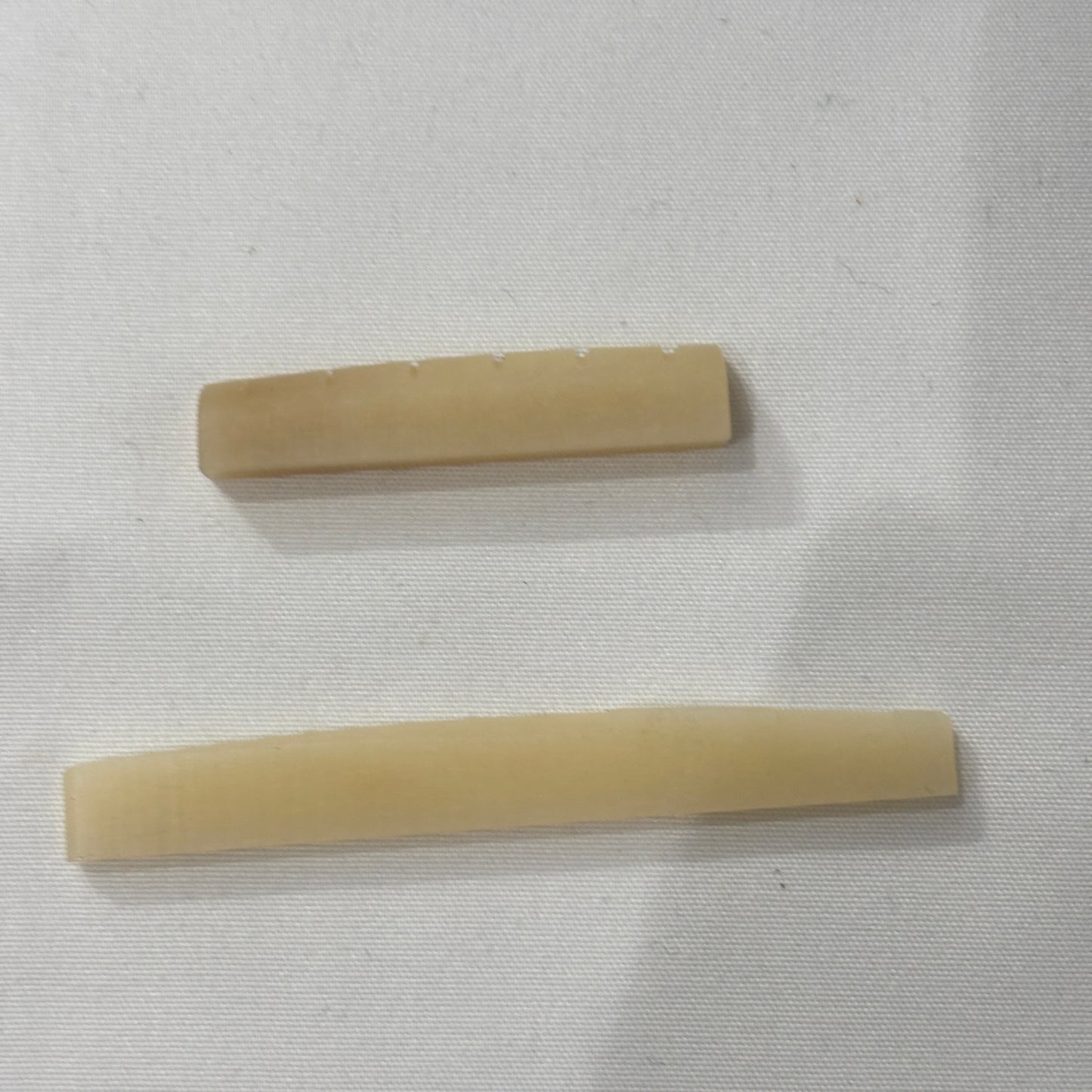 Unbleached Bone Acoustic Guitar Saddle and Nut Set - Compensated, 6.7mm String Spacing | Guitars Limited