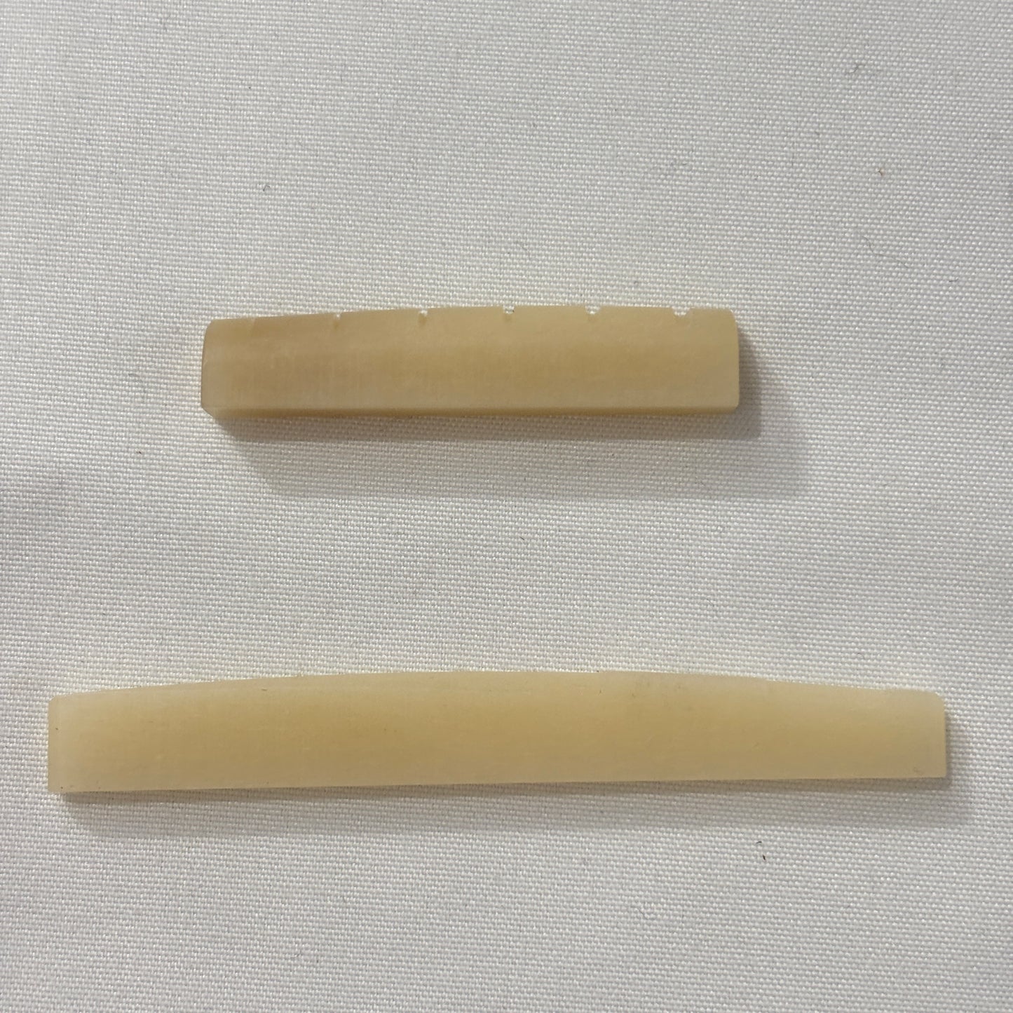 Unbleached Bone Acoustic Guitar Saddle and Nut Set - Compensated, 6.7mm String Spacing | Guitars Limited