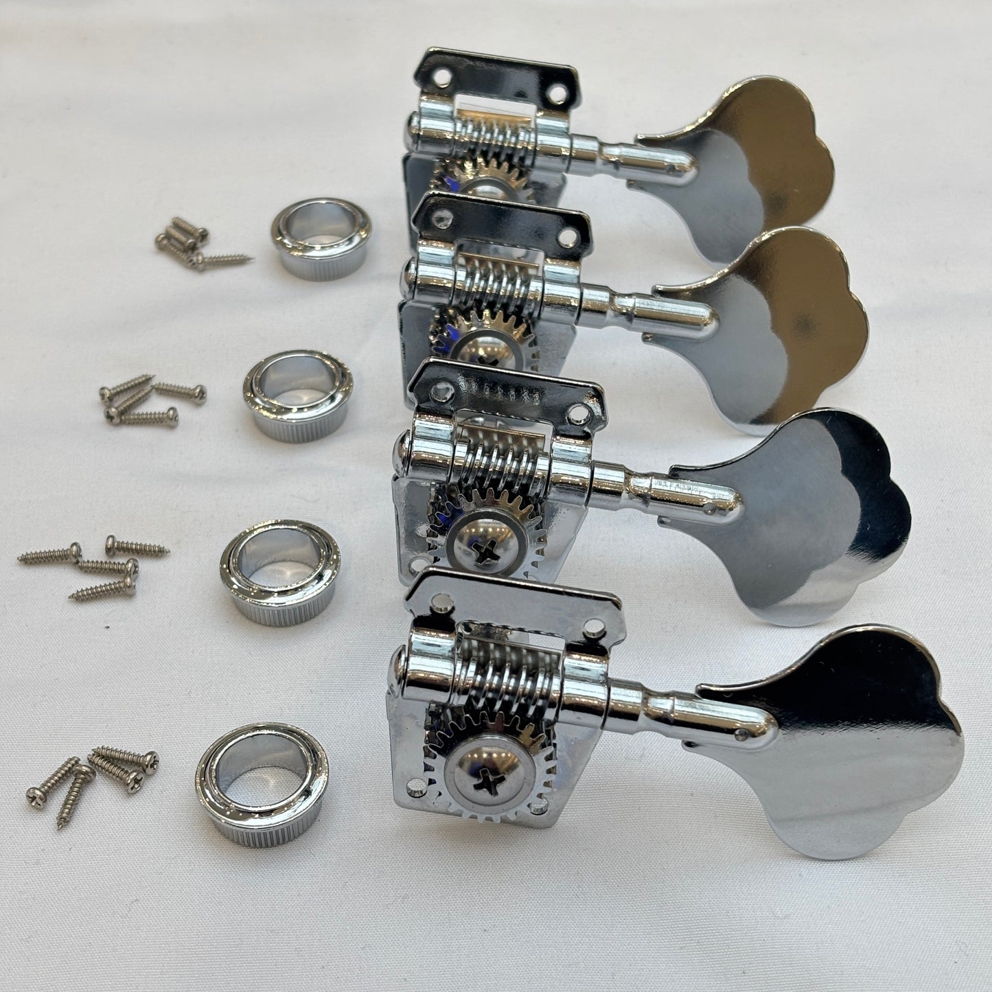 4-String Bass Guitar Tuning Pegs - Open Vintage Style for Fender-type Bass (Gold, Chrome & Black options) | Guitars Limited
