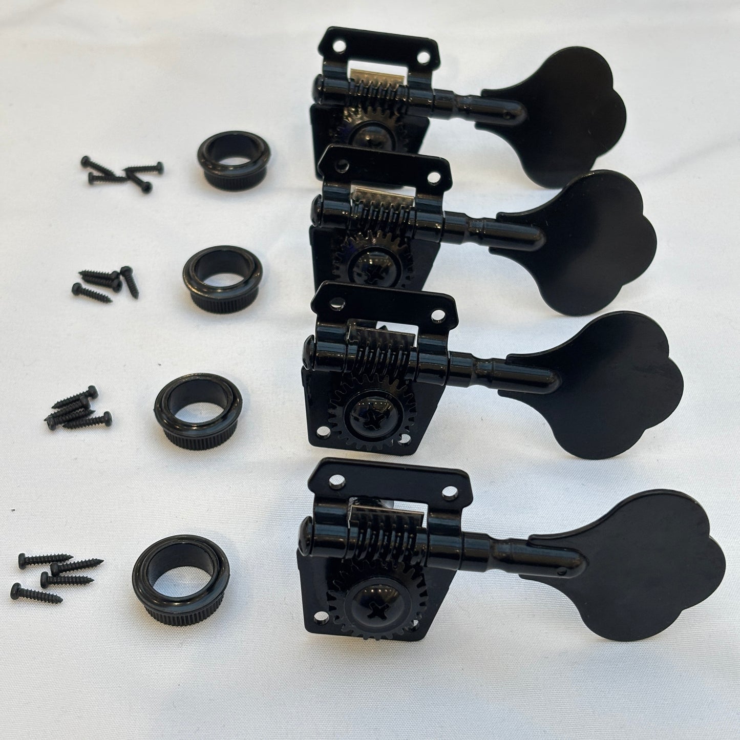 4-String Bass Guitar Tuning Pegs - Open Vintage Style for Fender-type Bass (Gold, Chrome & Black options) | Guitars Limited